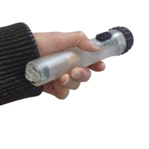 Transparent Syringe-Shaped Flashlight – No Batteries Needed!
